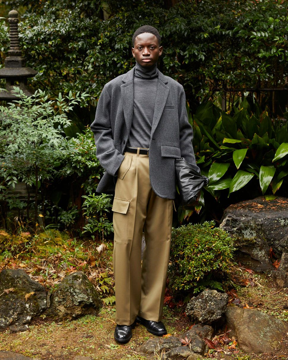 Japanese brand IKIJI Iconic wool wide fit cargo-pants trousers olive beige color