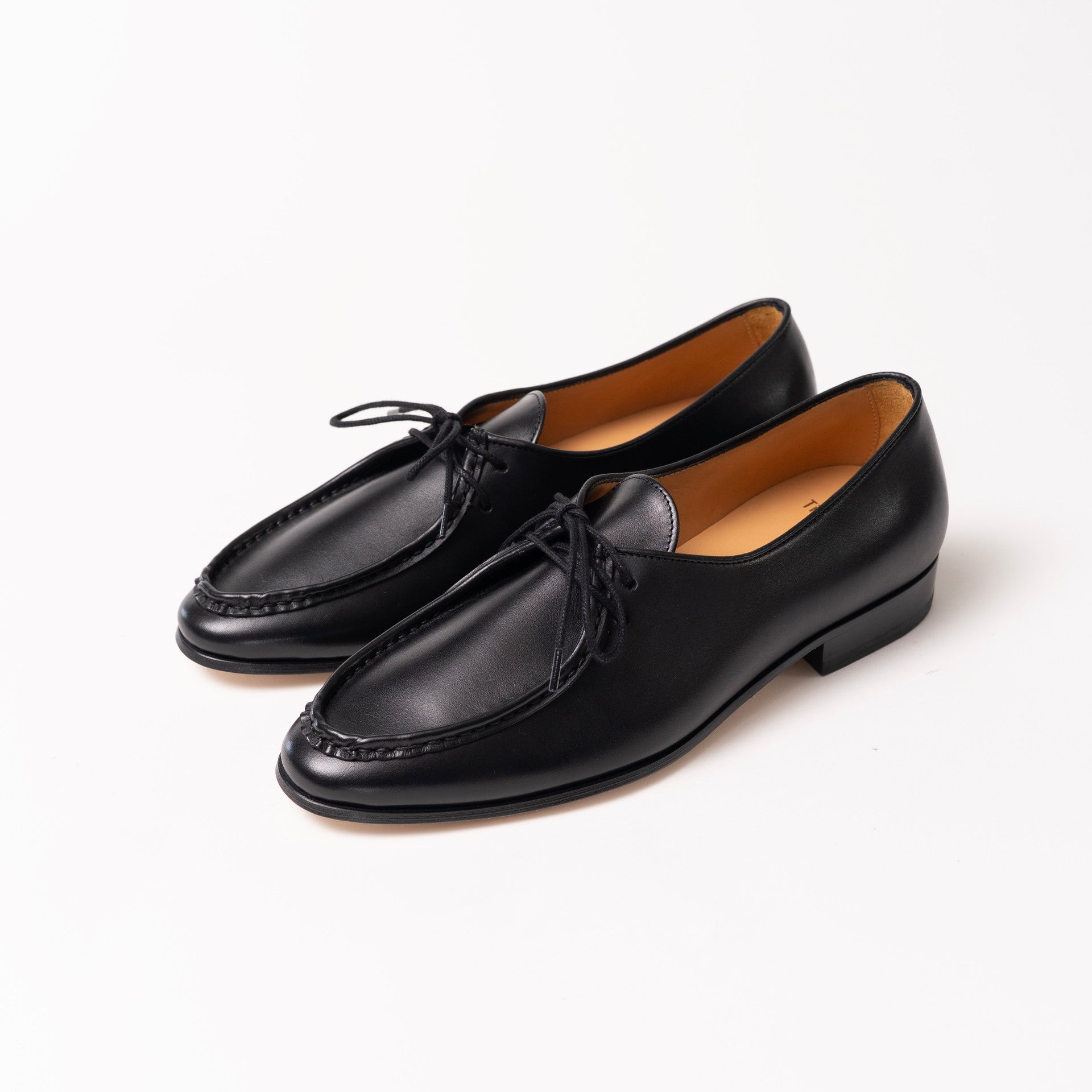 Timothée Paris Fixin black calf leather lace-up loafer, three-quarter view