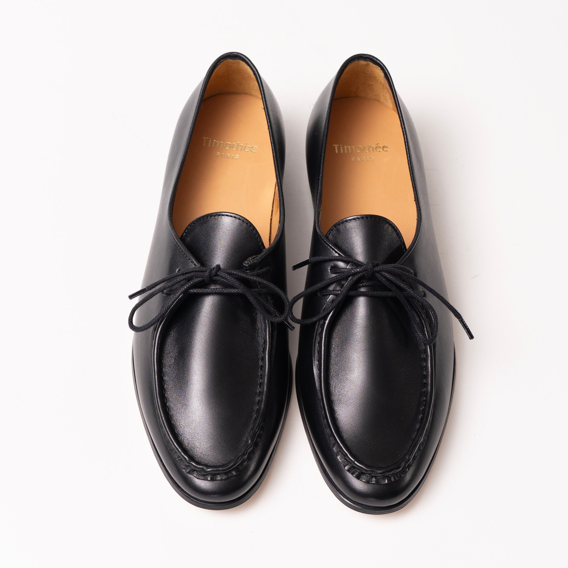 Timothée Paris Fixin black calf leather lace-up loafer, top view of the apron toe and laces