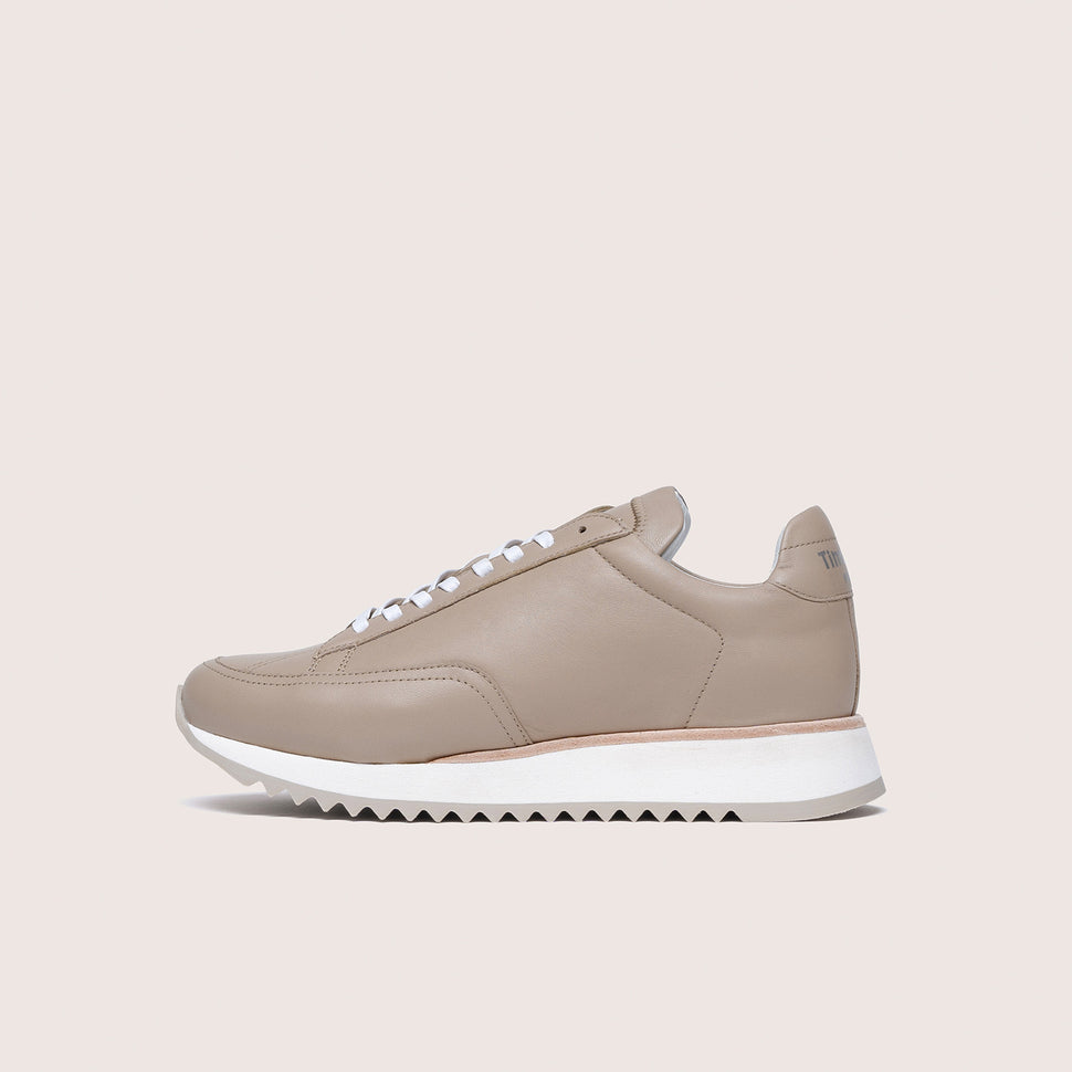 Timothee paris sneaker cabourg cloud taupe womens model profile photo