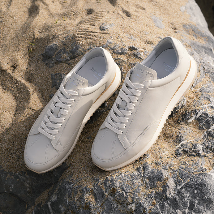 Timothée-paris-sneaker-cabourg-vanilla-napa-leather-at-the-beach-big-size-picture