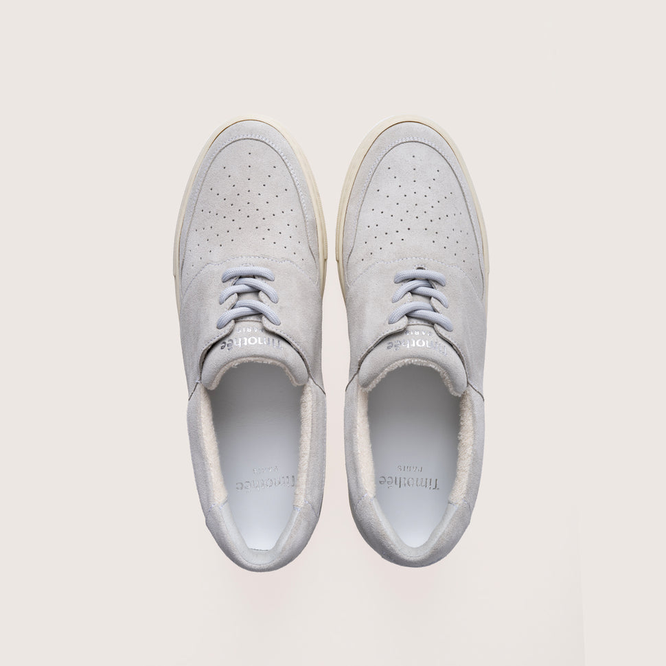Sneaker suede Pyla Oyster grey top view photo timothee paris